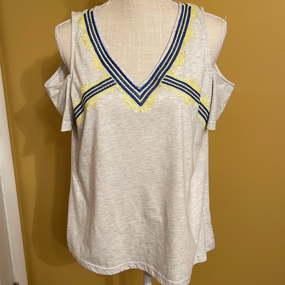 Cold Shoulder Top - Picture 2 of 5